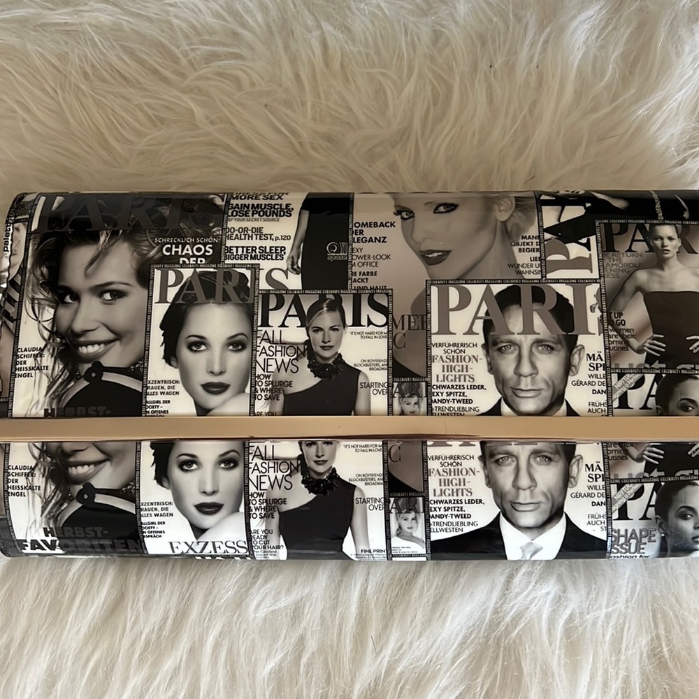 Paris mag theme women’s clutch purse